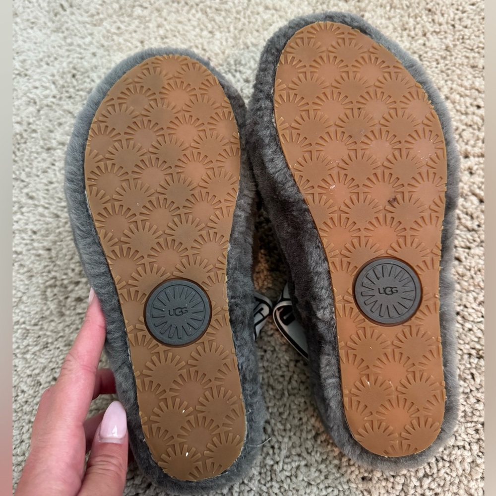 UGG fluff yeah gray slippers - Picture 7 of 9